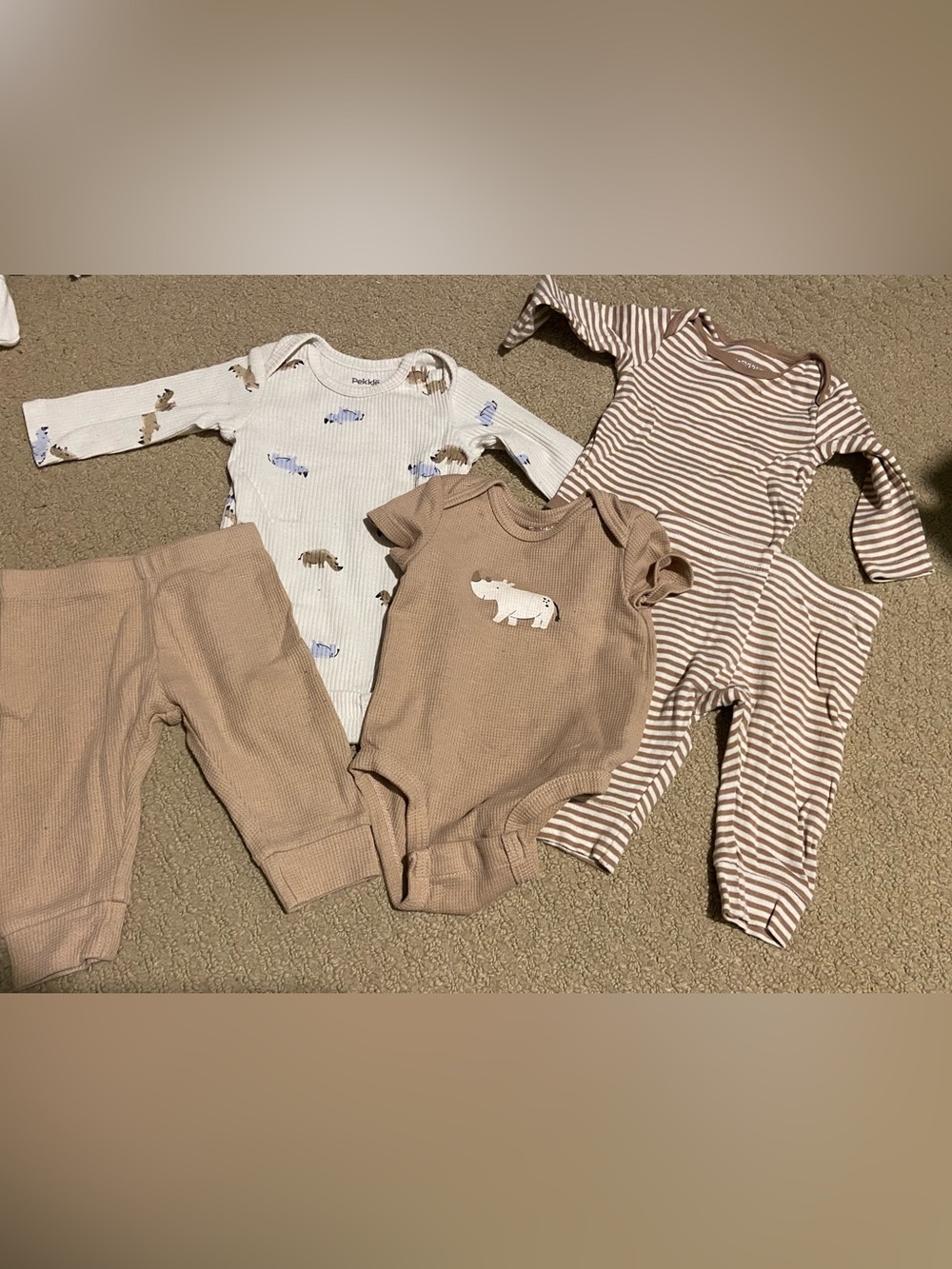 Pekkle Neutral Baby Bodysuits & Sleepers Set - Beige & White